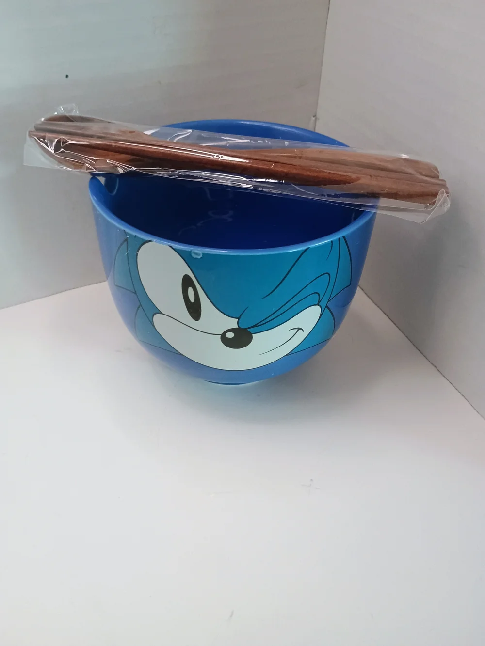 SONIC THE HEDGEHOG Ramen Bowl 3 Pc Set with Bamboo Chopsticks, Spoon, NEW
